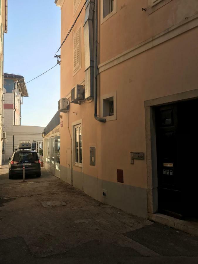 Allure Apartma